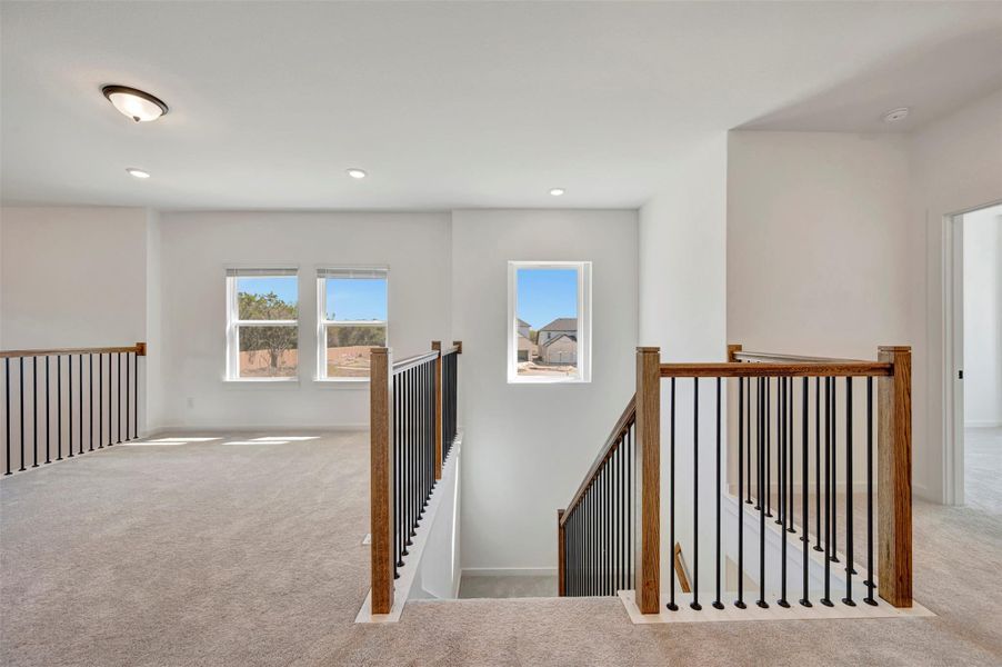 Spacious, unfurnished interior of a new home in Heritage, Dripping Springs (Image 26).
