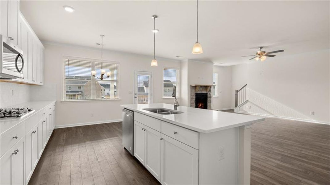 Furnished interior view inside a new home in Heritage Pointe, Senoia (Image 11). Furnished interior view inside a new home in Heritage Pointe, Senoia (Image 11).