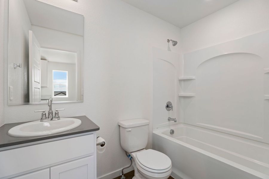 3752 Katina Way - Redcliff Bathroom 1