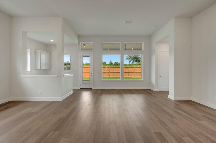 Spacious, unfurnished interior of a new home in Meridiana - Ascent Collection, Manvel (Image 16). Spacious, unfurnished interior of a new home in Meridiana - Ascent Collection, Manvel (Image 16).