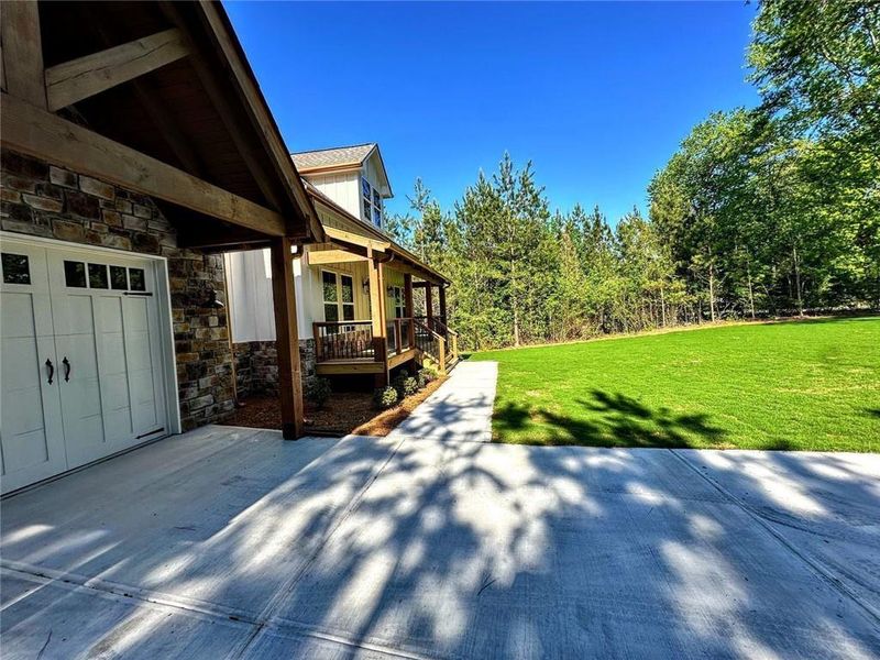 Exterior details and patio area of a home in , Temple (Image 29).