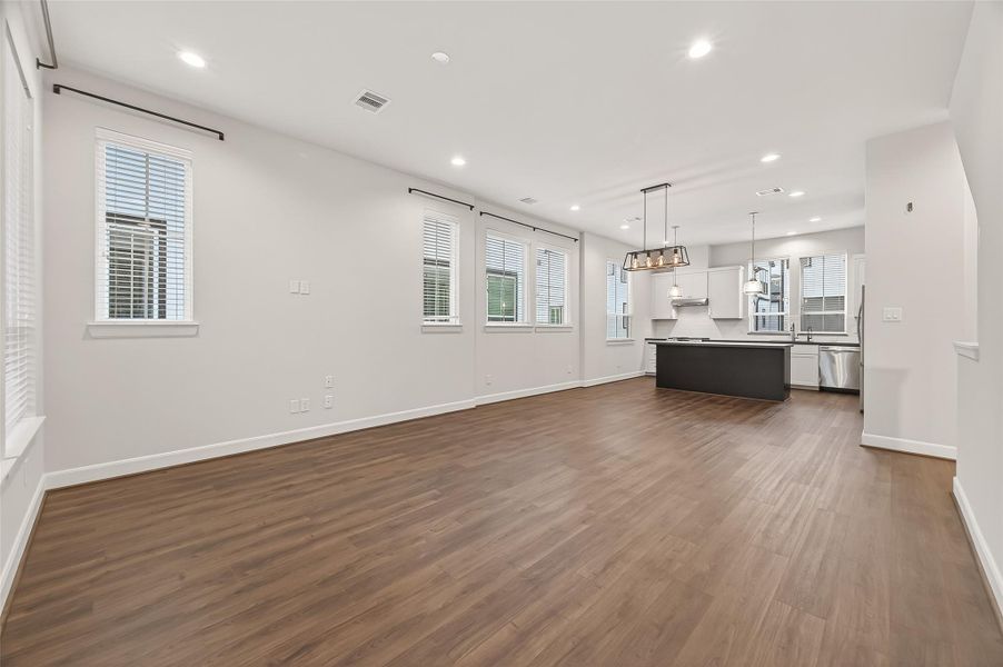Spacious, unfurnished interior of a new home in The Corner At Buffalo Pointe, Houston (Image 29).