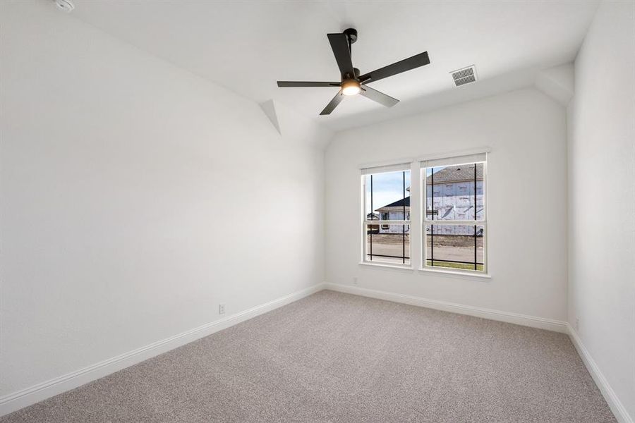 Spacious, unfurnished interior of a new home in Ridge Ranch Classic 60, Mesquite (Image 17).