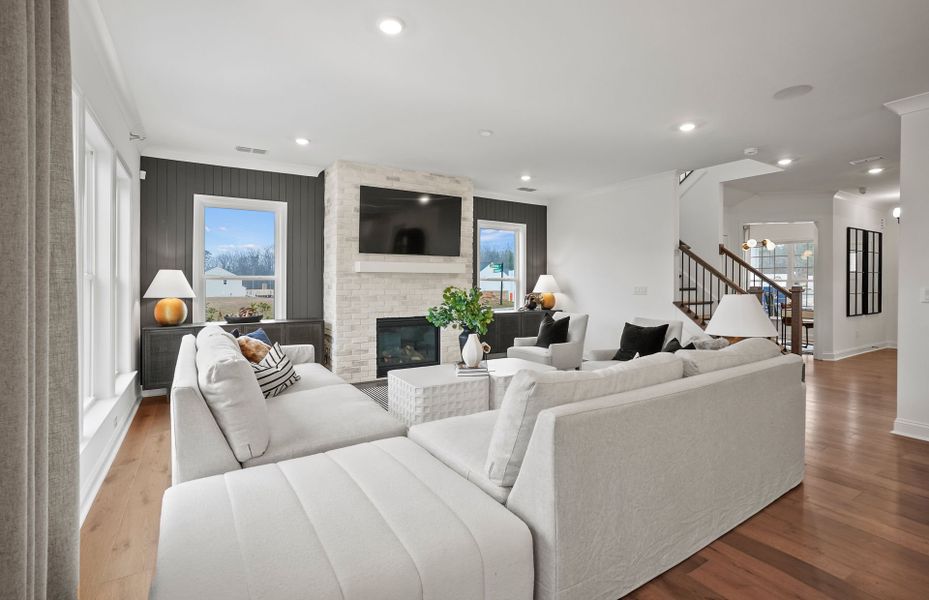 Representative furnished interior of a home built from the Riverton by Pulte Homes in Kinsdale, Lancaster (Image 43).