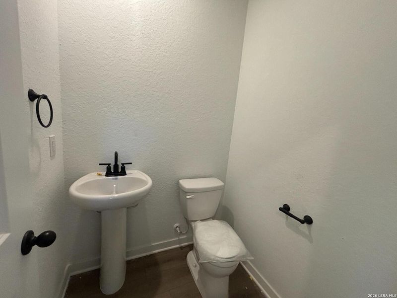 Furnished interior view inside a new home in , Schertz (Image 12).