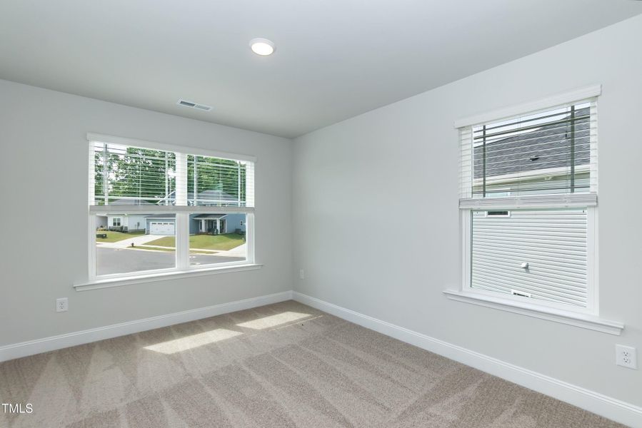 Bedroom 04 Bedroom 04