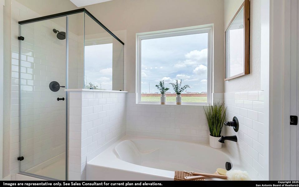 Furnished interior view inside a new home in Hannah Heights, Seguin (Image 19).