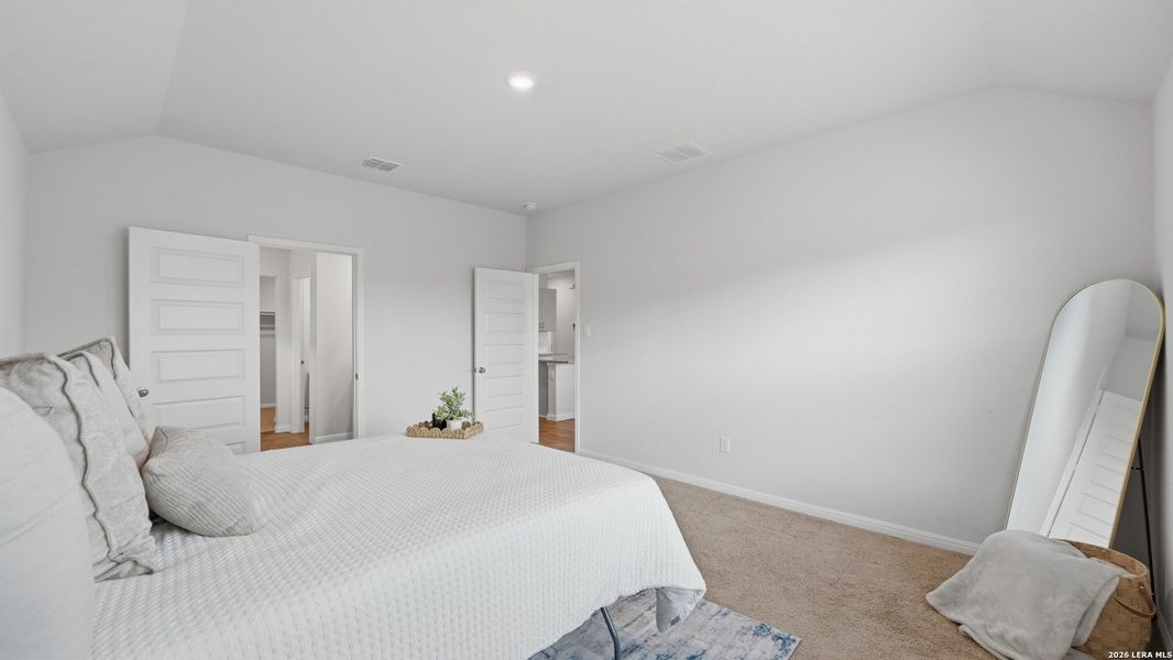 Furnished interior view inside a new home in Heather Glen, New Braunfels (Image 9).