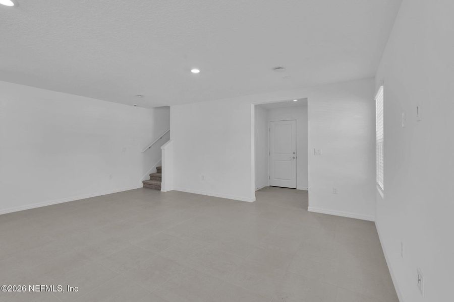 Spacious, unfurnished interior of a new home in , Jacksonville (Image 11).
