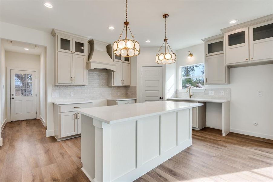 Furnished interior view inside a new home in , Dallas (Image 6). Furnished interior view inside a new home in , Dallas (Image 6).