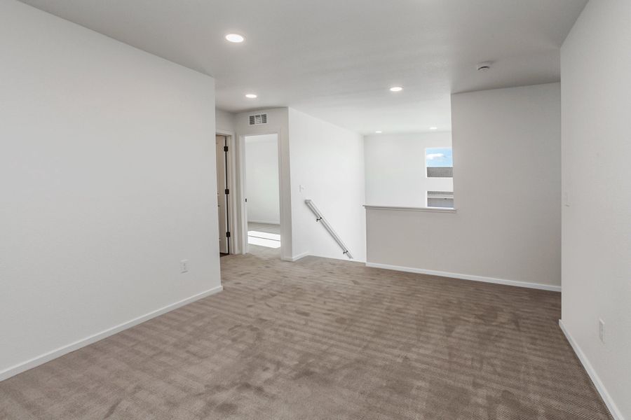 Spacious, unfurnished interior of a new home in Trailside, Timnath (Image 35). Spacious, unfurnished interior of a new home in Trailside, Timnath (Image 35).