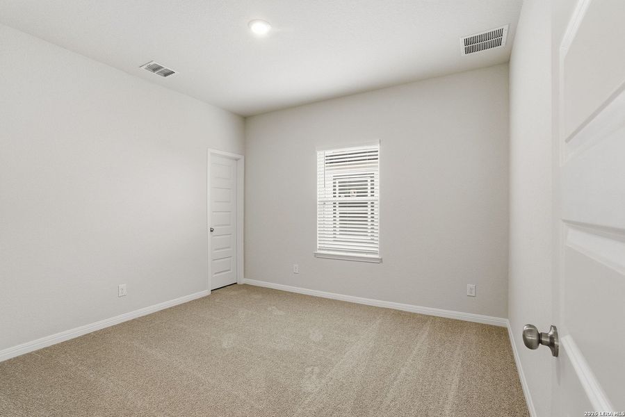 Spacious, unfurnished interior of a new home in Melissa Ranch, San Antonio (Image 48). Spacious, unfurnished interior of a new home in Melissa Ranch, San Antonio (Image 48).