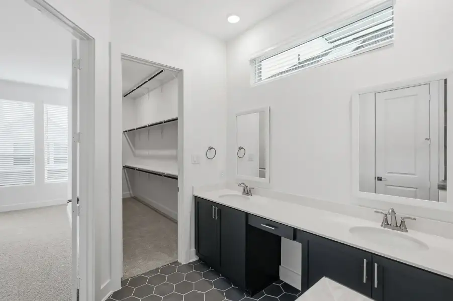 Furnished interior view inside a new home in Rose Hill, San Antonio (Image 15).