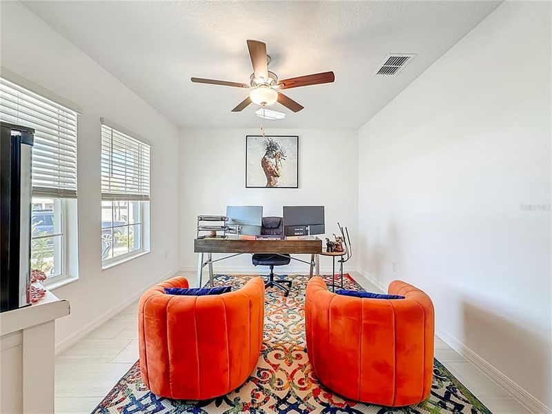 Furnished interior view inside a new home in Berry Bay: The Executives, Wimauma (Image 31).