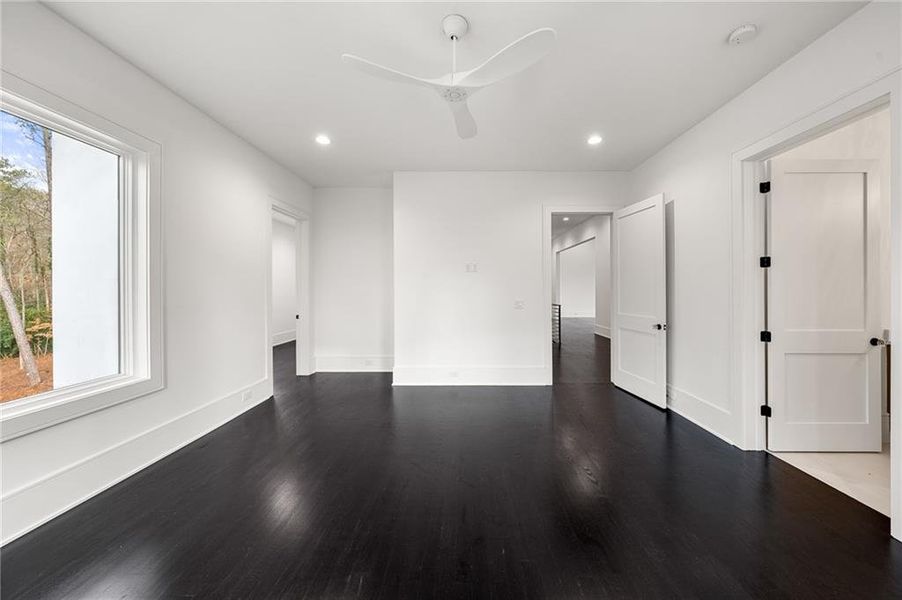 Spacious, unfurnished interior of a new home in , Sandy Springs (Image 60).