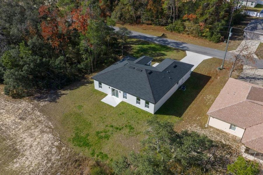 Exterior details and patio area of a home in , Ocala (Image 37).