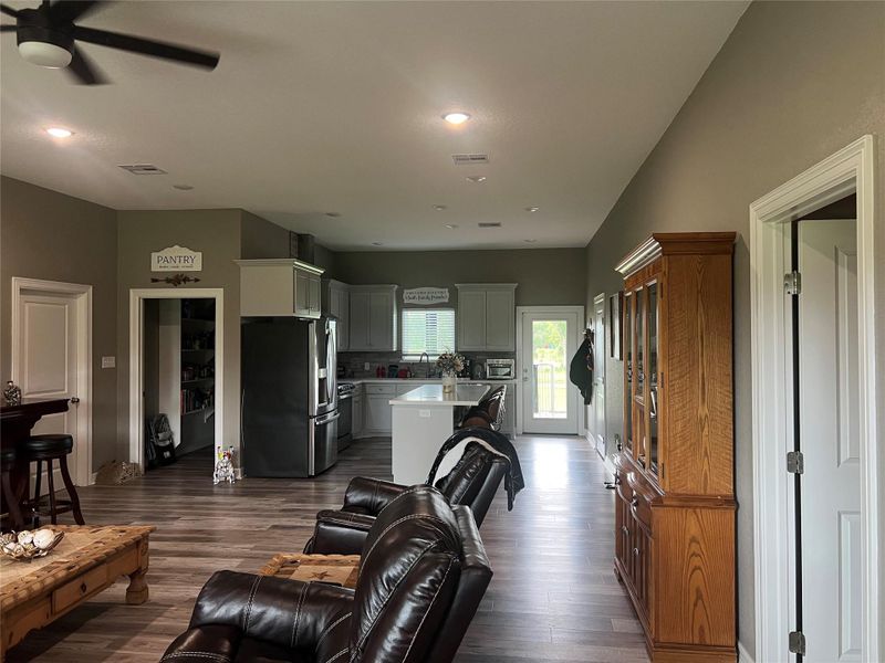 Furnished interior view inside a new home in , Brazoria (Image 5).