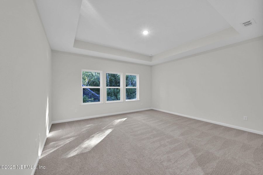 Spacious, unfurnished interior of a new home in Landing at Olde Florida, St. Augustine (Image 31).