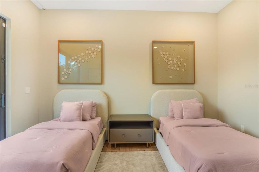 Furnished interior view inside a new home in , Windermere (Image 36).