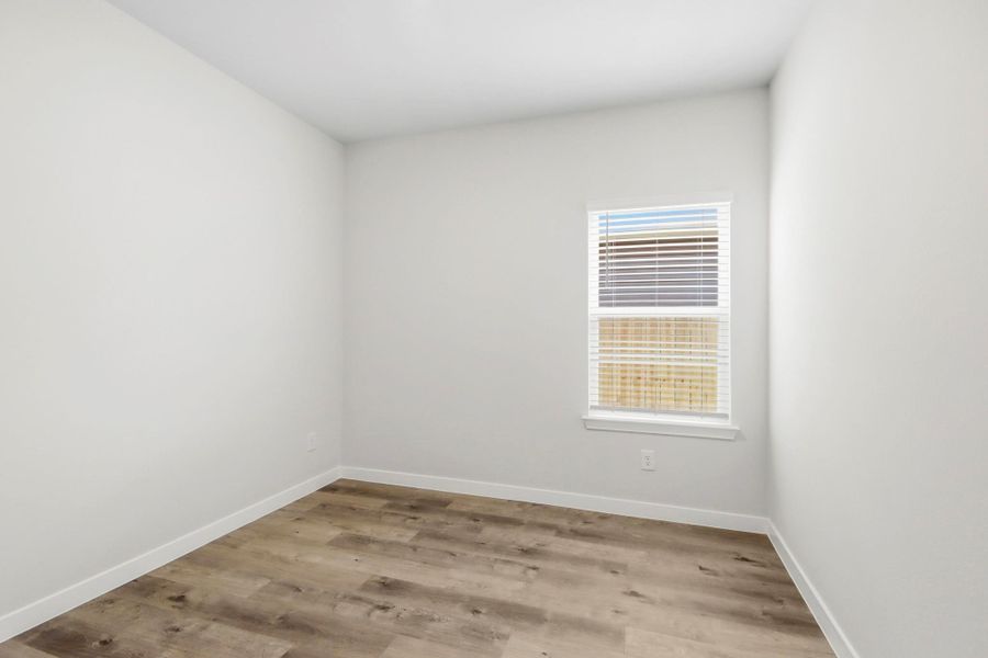 Spacious, unfurnished interior of a new home in Maple Woods, Hockley (Image 9).