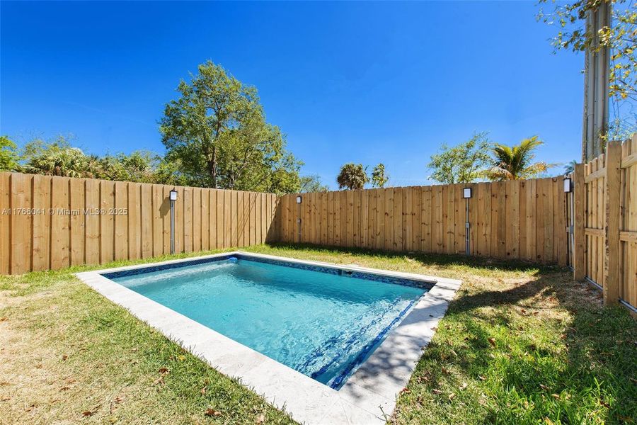 Image 34 of a home in .