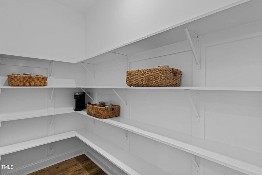 13-web-or-mls-5Z8A8126 13-web-or-mls-5Z8A8126