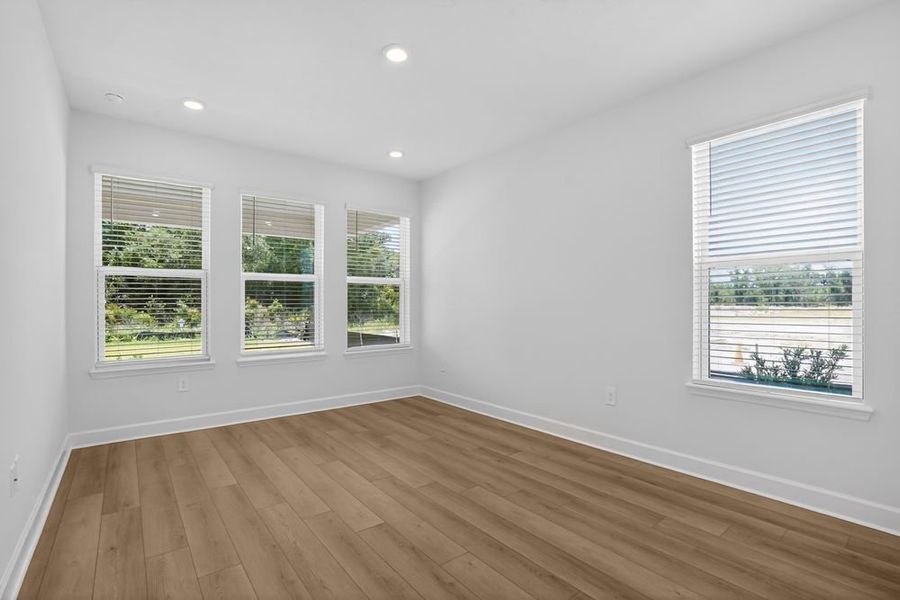 Spacious, unfurnished interior of a new home in Firethorn, Parrish (Image 14).