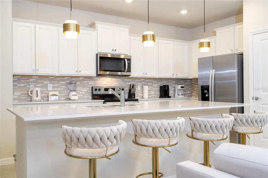 Furnished interior view inside a new home in Windsor Cay Resort, Clermont (Image 9).