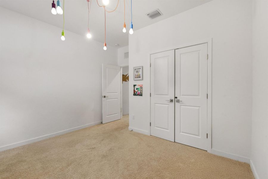 Spacious, unfurnished interior of a new home in Reserve at Jupiter, Jupiter (Image 64).