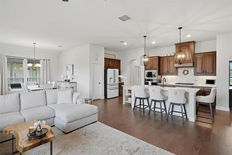 Furnished interior view inside a new home in Abe's Landing, Granbury (Image 28).