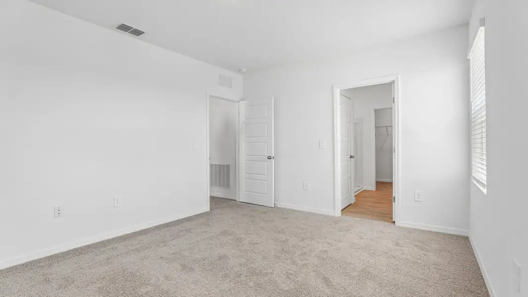 Representative unfurnished interior of a home built from the Crestview by D.R. Horton in Crosswinds, Haines City (Image 34).