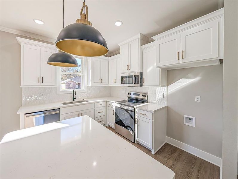 Furnished interior view inside a new home in , Troup (Image 7).
