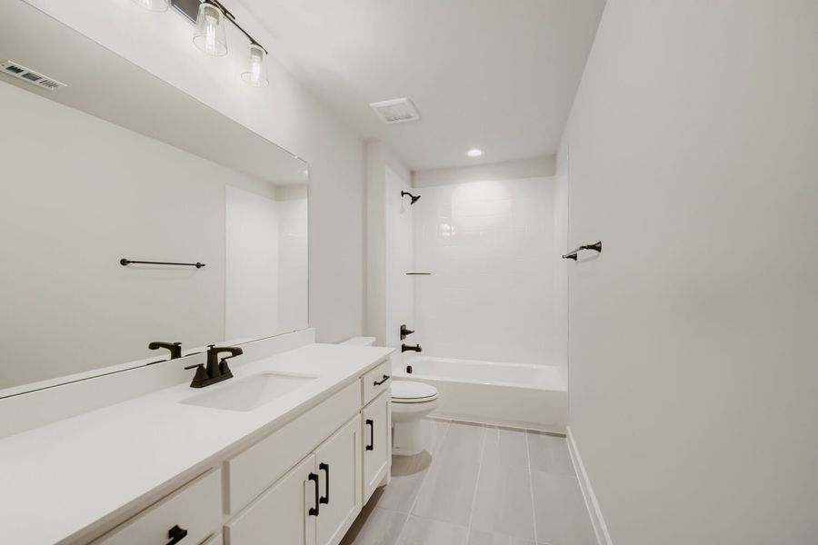 8913 Chestnut - Full Bathroom 8913 Chestnut - Full Bathroom