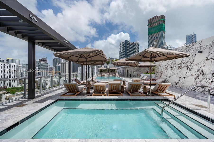Community amenities in Domus Brickell Park, Miami (Image 29).