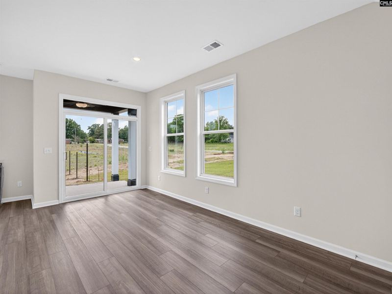 Spacious, unfurnished interior of a new home in Dunbar Village, Cayce (Image 18).
