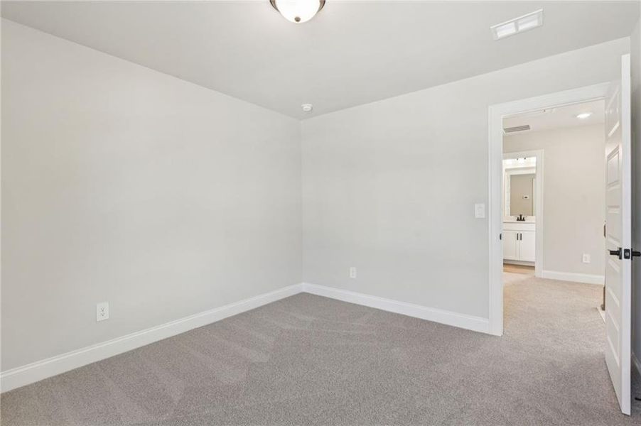 Spacious, unfurnished interior of a new home in Hemingway - Reserve Series, Cumming (Image 49).