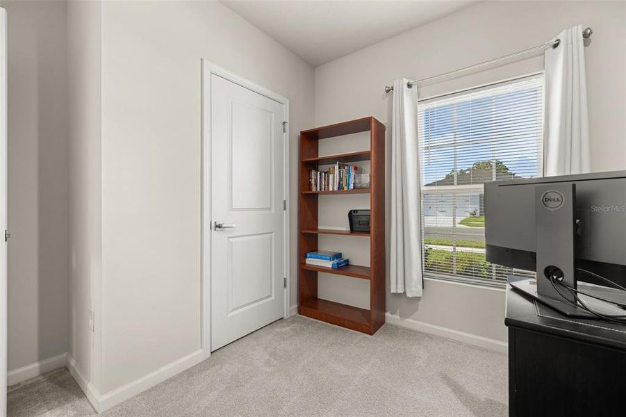 Furnished interior view inside a new home in , Sumterville (Image 33).