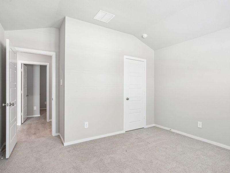 Spacious, unfurnished interior of a new home in Riviera Pines - Classic Series, Conroe (Image 15).