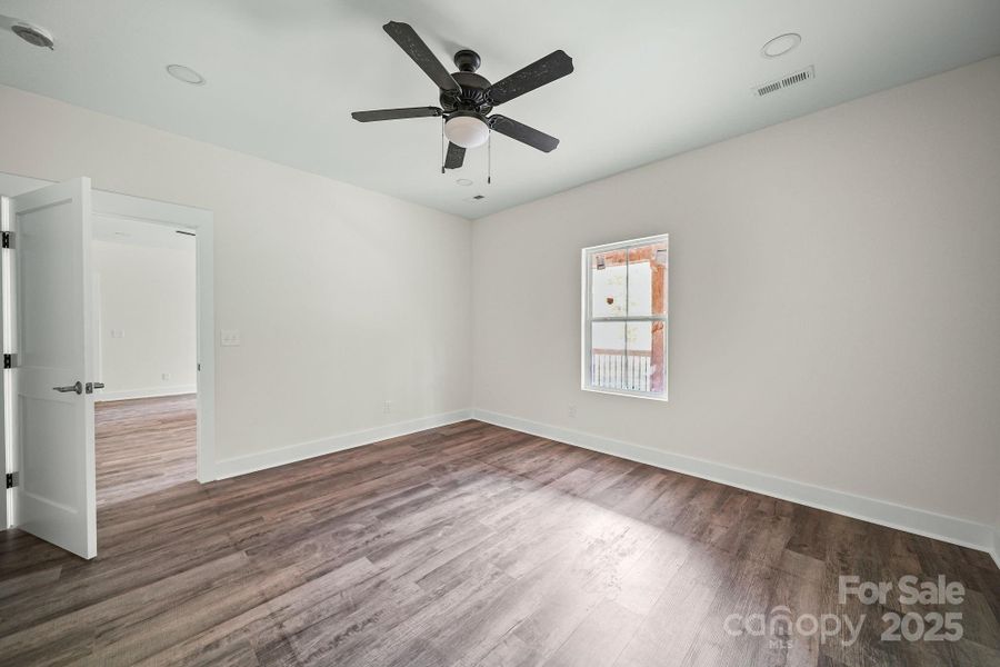 Spacious, unfurnished interior of a new home in , Mount Gilead (Image 13).