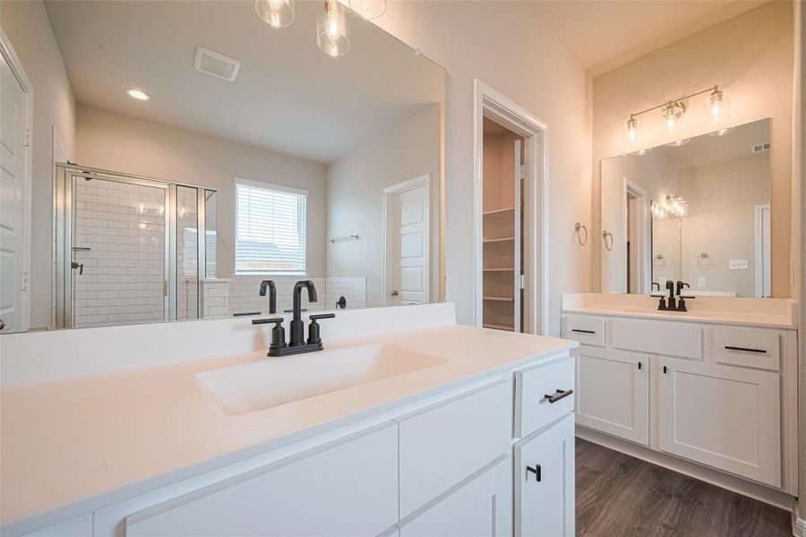 Furnished interior view inside a new home in La Segarra, Brookshire (Image 5).