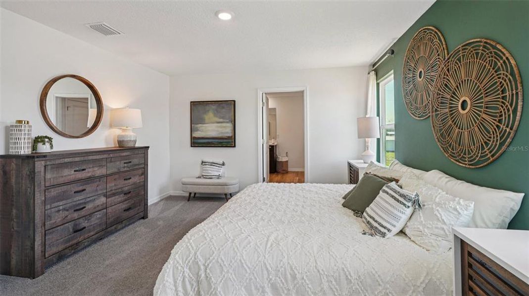 Furnished interior view inside a new home in Twisted Oaks, Wildwood (Image 9).