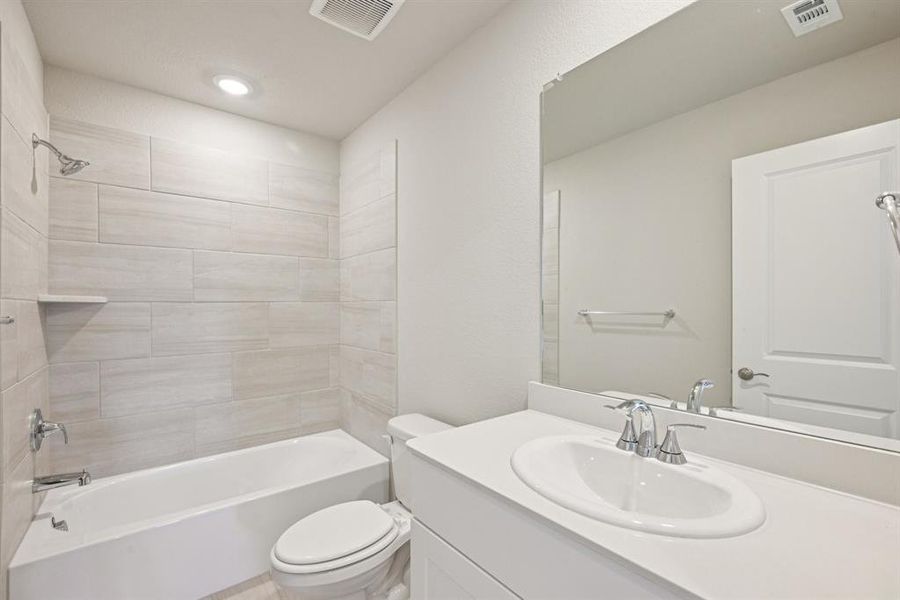 Furnished interior view inside a new home in Lakehaven - Signature Series, Farmersville (Image 6). Furnished interior view inside a new home in Lakehaven - Signature Series, Farmersville (Image 6).