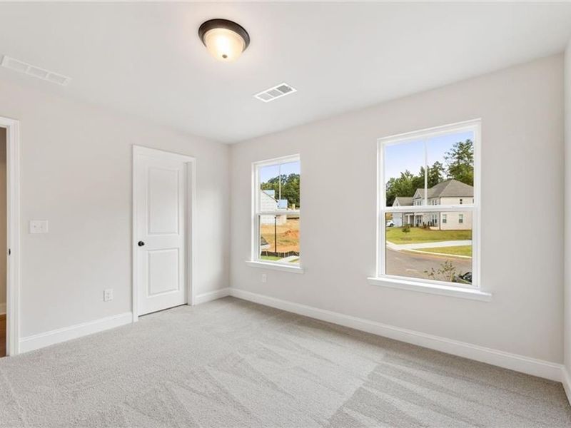 Spacious, unfurnished interior of a new home in Melody Lakeside Estates, Buford (Image 16).