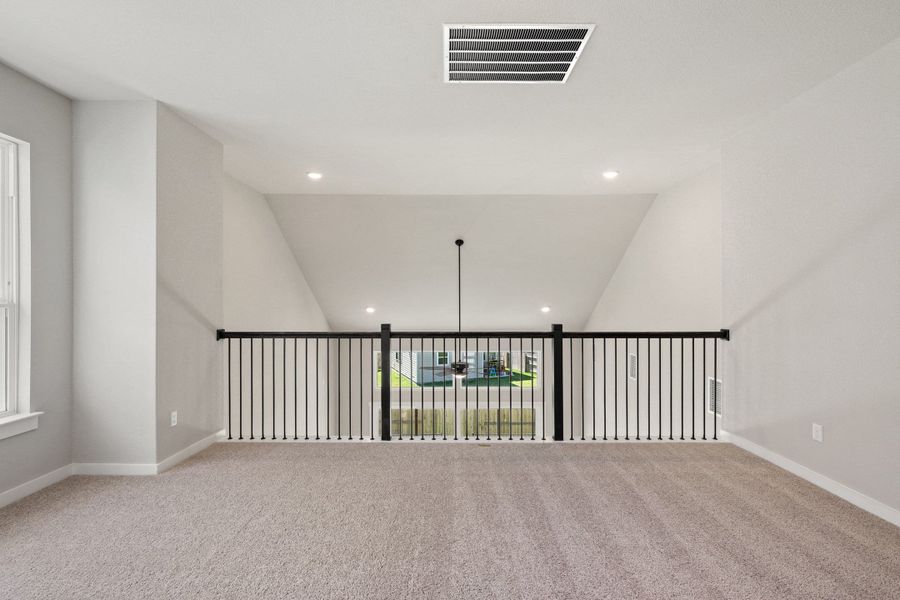 Spacious, unfurnished interior of a new home in Lariat, Liberty Hill (Image 46).