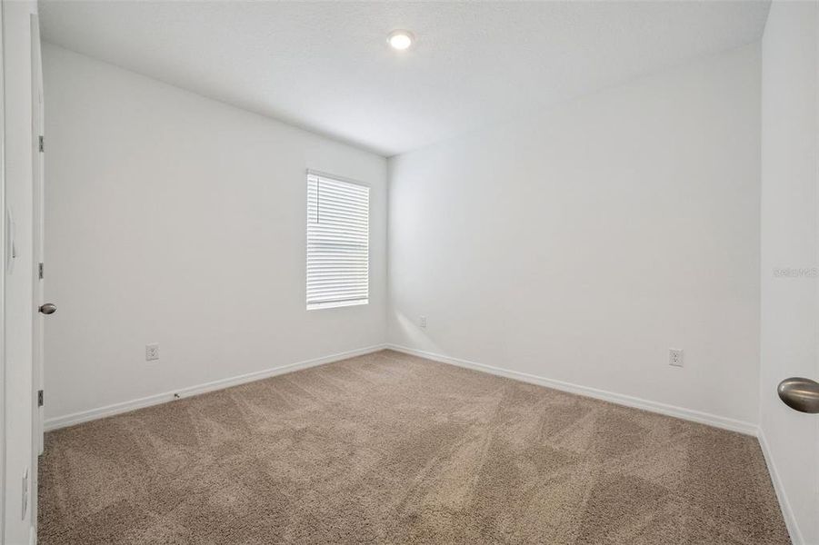 Spacious, unfurnished interior of a new home in , Tavares (Image 31).