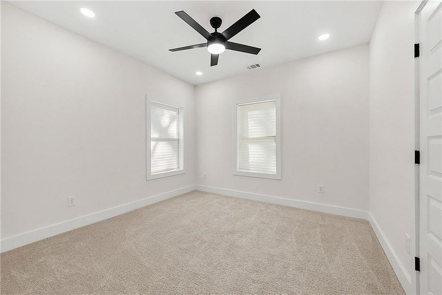 Spacious, unfurnished interior of a new home in , Atlanta (Image 25).