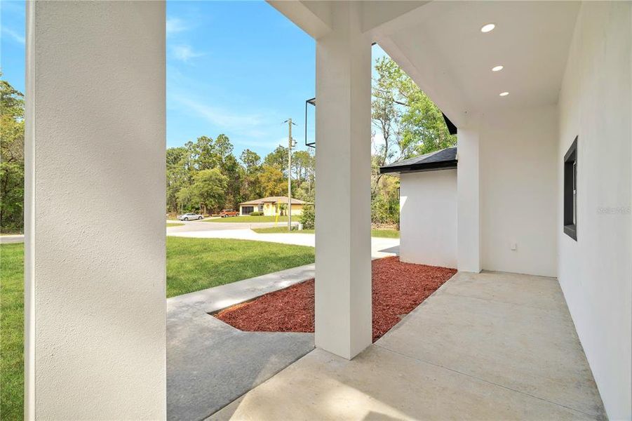 Exterior details and patio area of a home in , Citrus Springs (Image 22). Exterior details and patio area of a home in , Citrus Springs (Image 22).