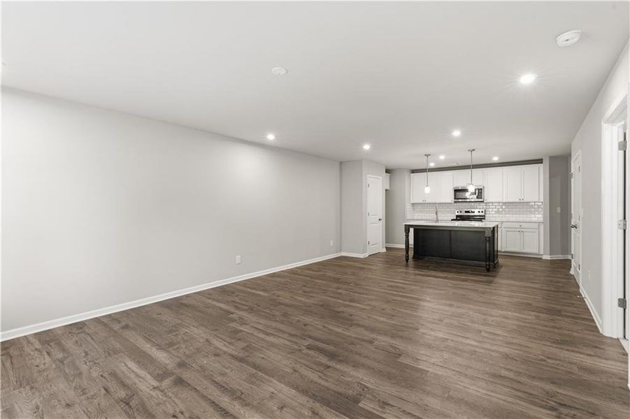 Spacious, unfurnished interior of a new home in Silver Leaf, Dawsonville (Image 23).