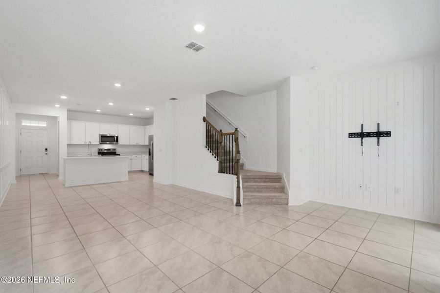 Spacious, unfurnished interior of a new home in , St. Augustine (Image 30).