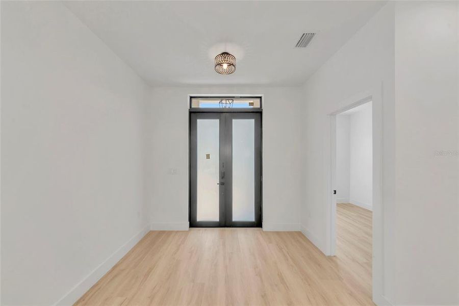 Spacious, unfurnished interior of a new home in , North Port (Image 21). Spacious, unfurnished interior of a new home in , North Port (Image 21).